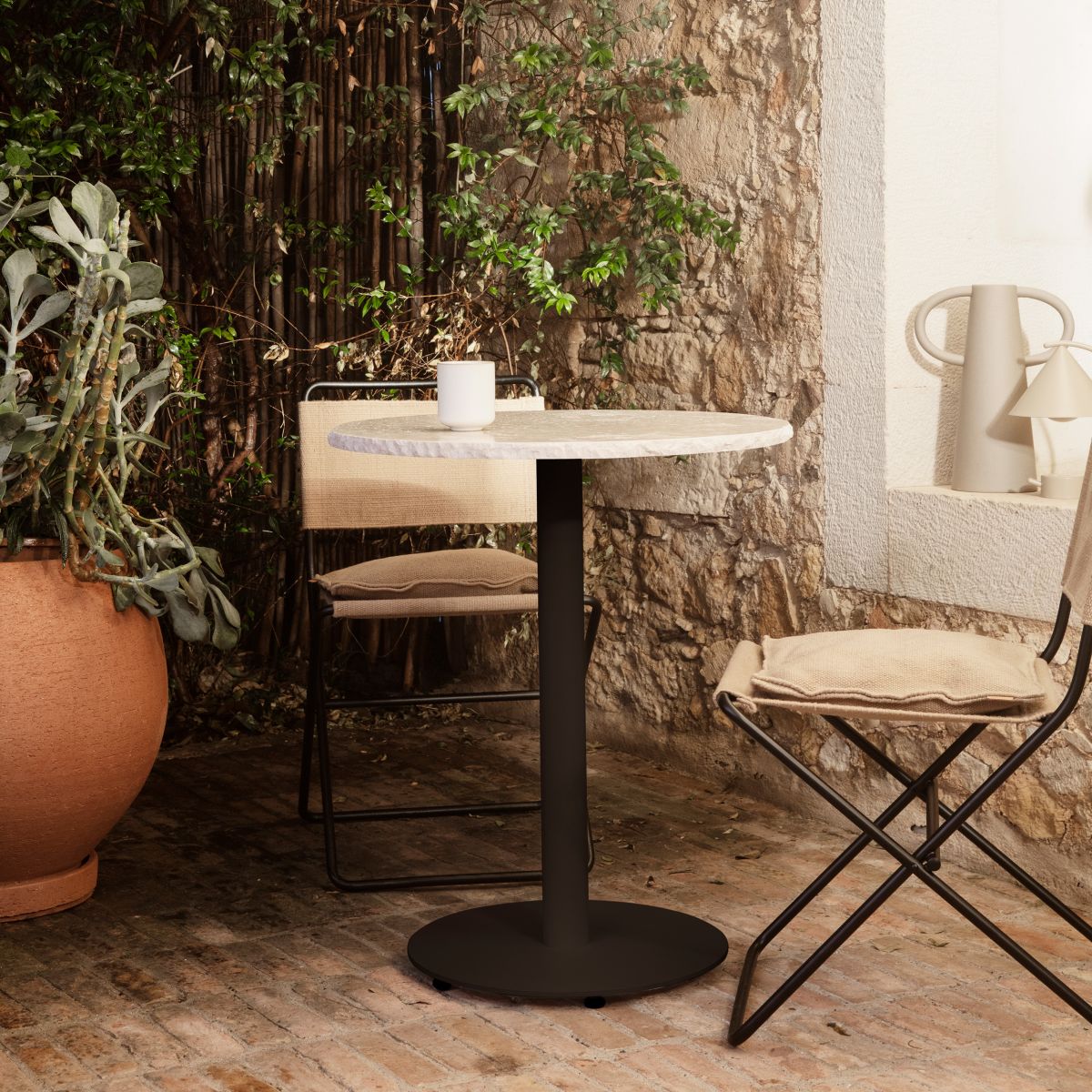 Mineral Cafe Table - Bianco Curia/Black-2