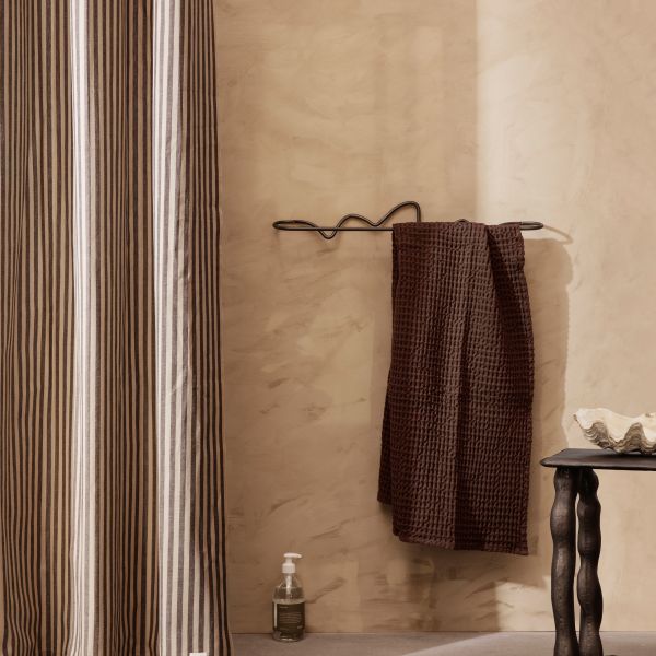 Curvature Towel Hanger -Black Brass