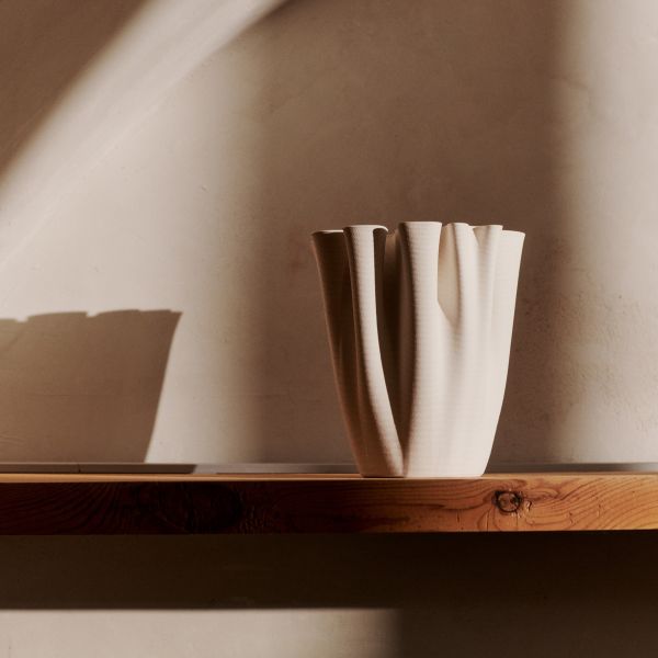 Ferm Living, Dedali Vase - Medium - Off-white