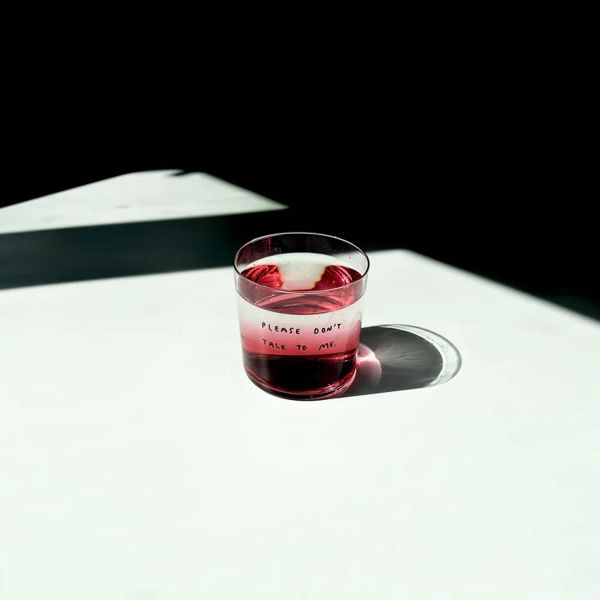 Please don't talk to me, Medium Glass